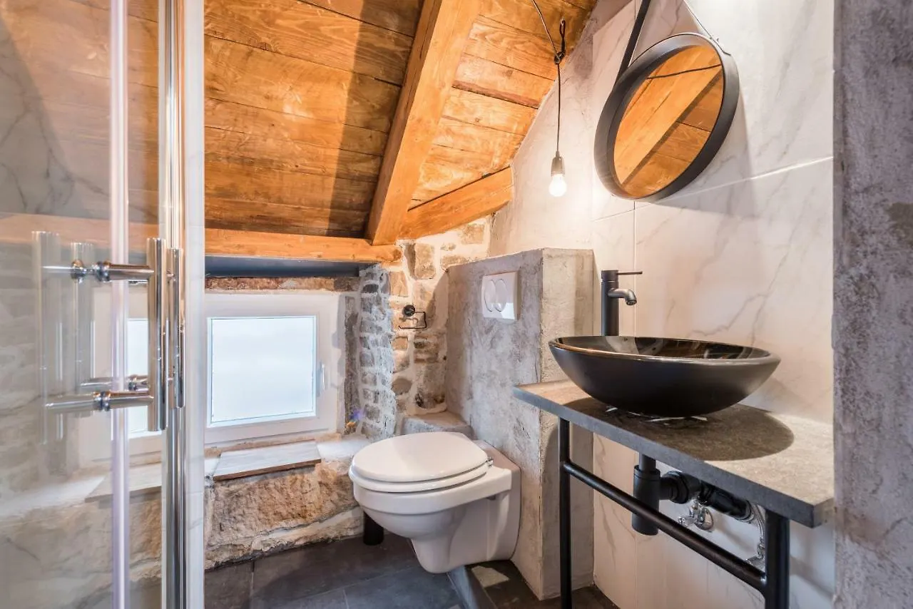 Livo Disno 12 Apartment Split